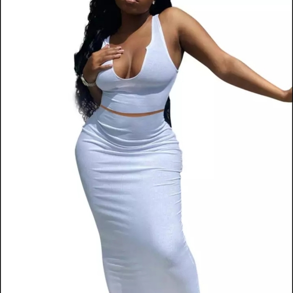 Dresses & Skirts - 2 peice shirt dress run tight